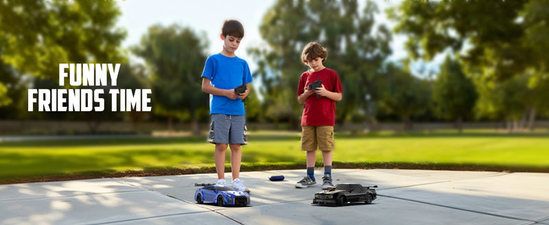 Auto da drift RC RACENT in scala 1:16, auto telecomandata 2.4Ghz 4WD 18KM/H con nebbia spray, 2 batterie