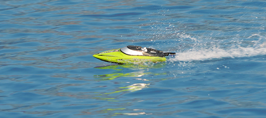 Barcos de corrida RC